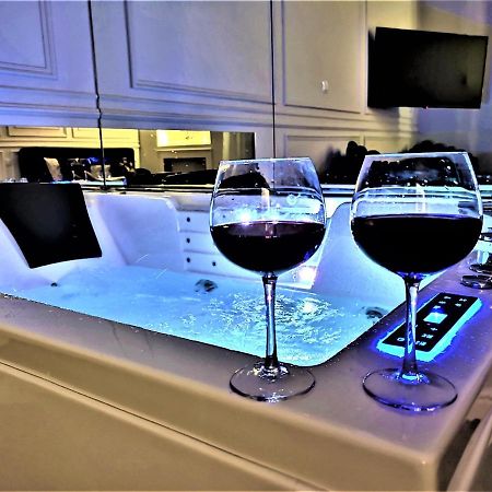Luxury Jacuzzi Apartment Krakov Exteriér fotografie